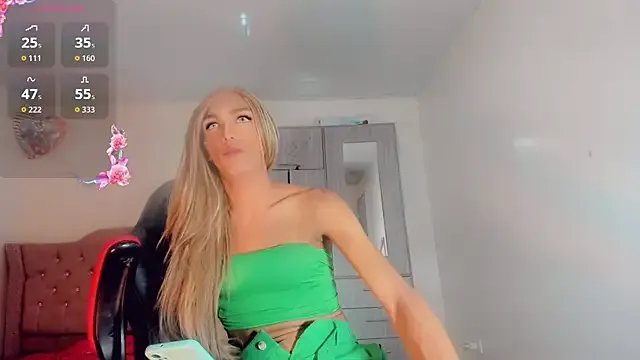 Oriana_braom on StripChat