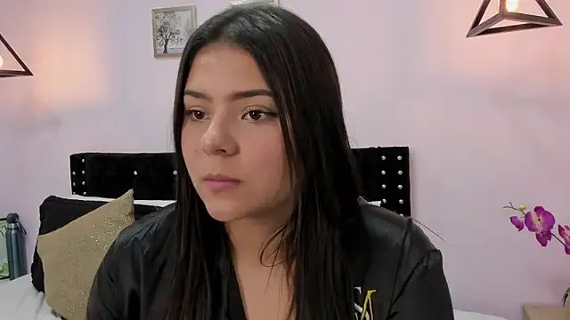 Oriana_Guzman on StripChat