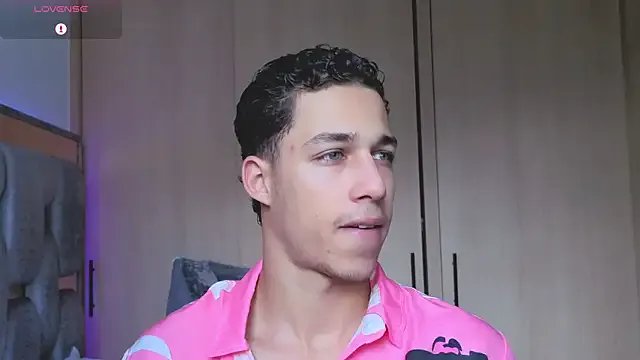 orionblaze69_ on StripChat