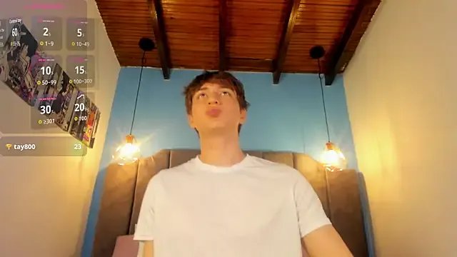 Oscar_fox_ on StripChat