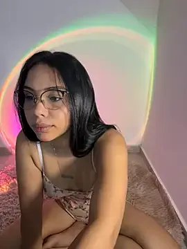 P_A_U_L_I_N_A_ on StripChat