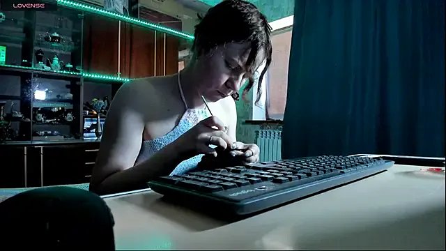 pa1e_pr1ncess on StripChat