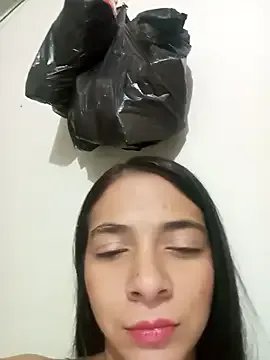 Freechat paisita122 on StripChat