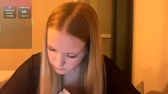 PandaFluff on StripChat