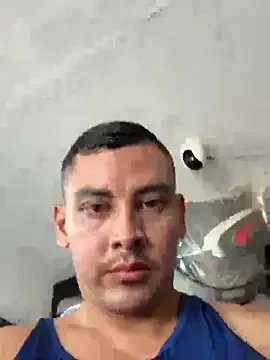 Paul22cm- on StripChat