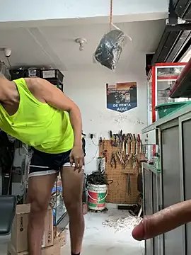 Paul22cm- on StripChat