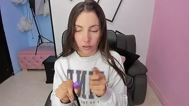 paula_miler1 — all naked