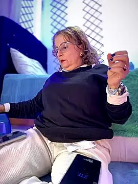 PaulinaSanders_X on StripChat