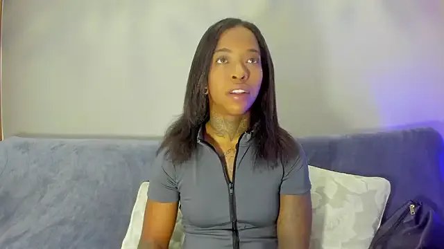 Pauline_Fox on StripChat