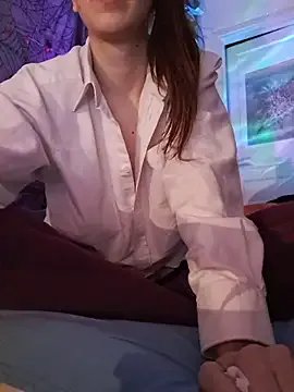 PearMaki on StripChat