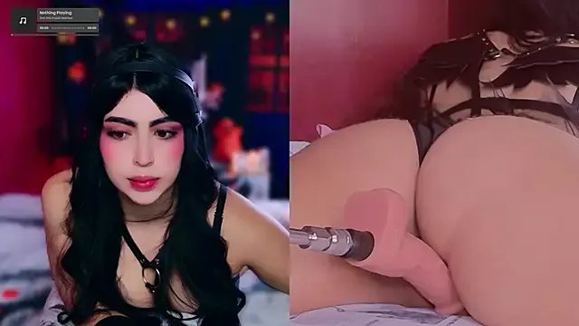 perla_cm on StripChat