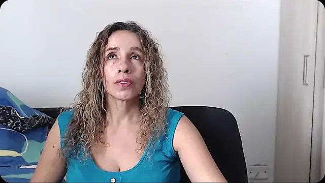 Freechat perlahotboobs on StripChat