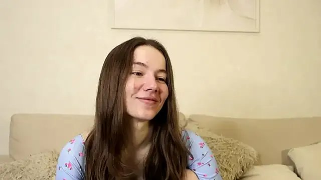 Petalwren on StripChat