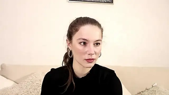 Petalwren on StripChat