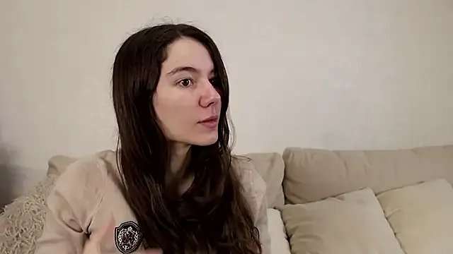 Petalwren on StripChat