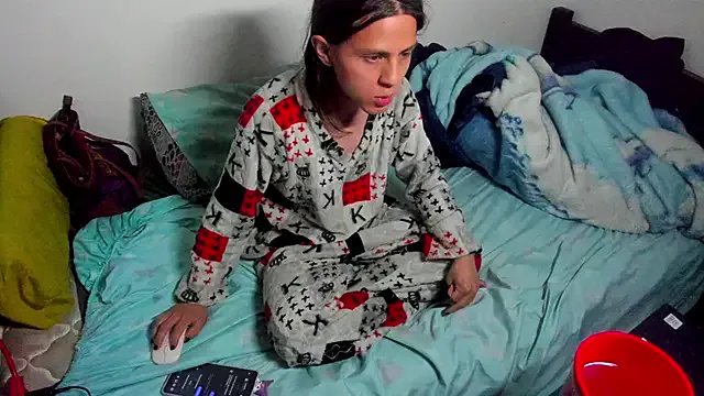 Petite-Goth on StripChat