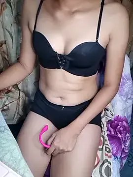 petite_sexy21 on StripChat