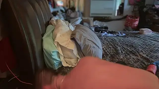 PeytonJohnn on StripChat