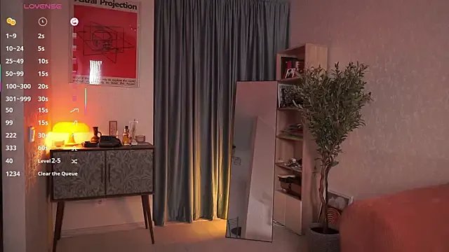 Pheromoon on StripChat