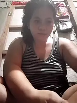 phoenix_1994 on StripChat