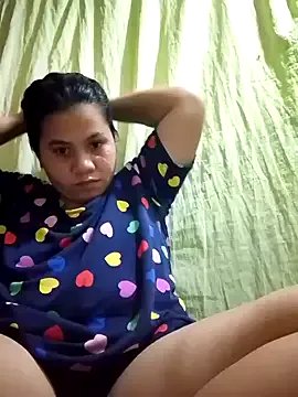 phoenix_1994 on StripChat