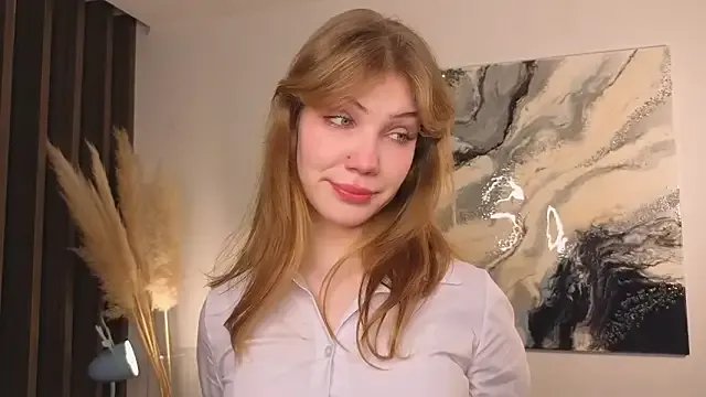 pienaple on StripChat