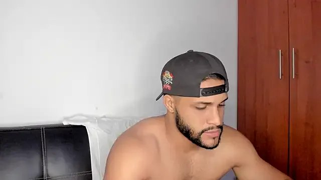 Pier_Simons on StripChat