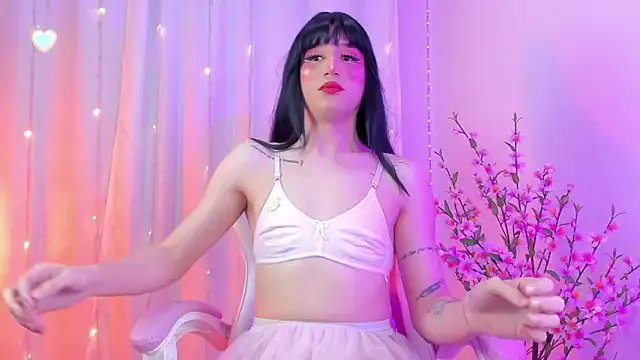 Freechat Pinkyrosse on StripChat