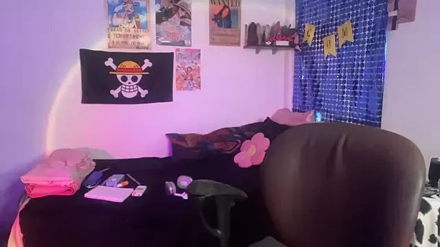 PixelKitty_ on StripChat