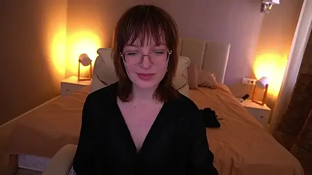 Pixie_Peachh on StripChat