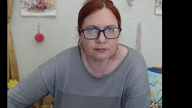 PlayfullMature on StripChat