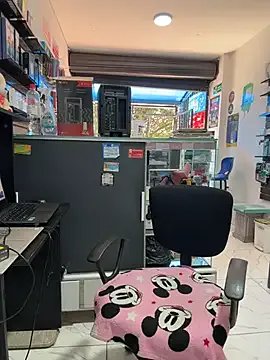 pregnant_sofii18 — show my sexy tits and rub public