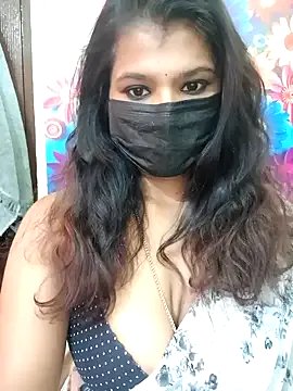 Premalatha_28 on StripChat