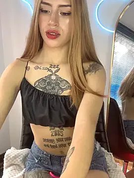 PrettyAshley_ on StripChat