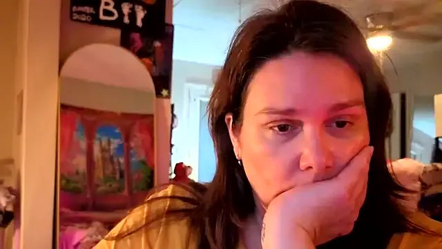 Princess__Kitty__ — Play wtih pussy up close