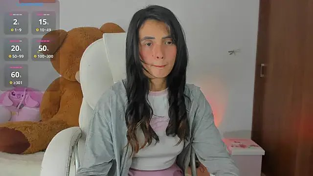 princessluna_19 on StripChat