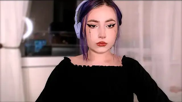 purplewitch on StripChat