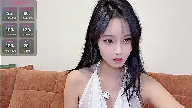 qiqi-2025 — Group on StripChat