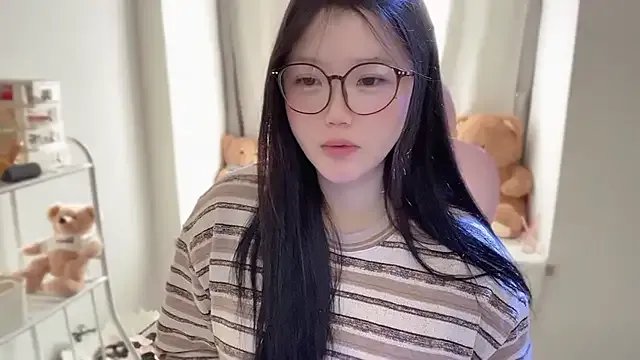 QQ_Tang on StripChat 