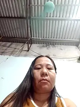 Queen-18200 on StripChat