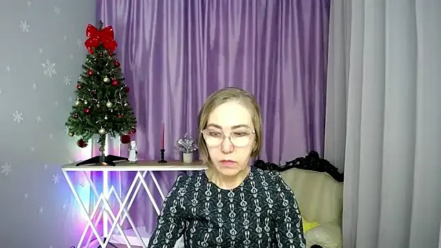 Freechat queen_a_n_i on StripChat