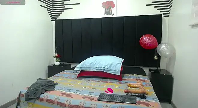 QueenMatturex on StripChat