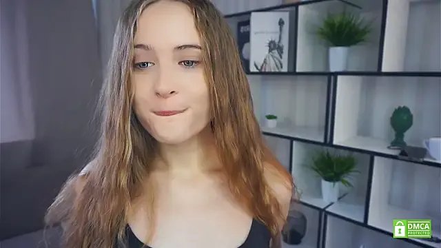 QuennaCoote on StripChat