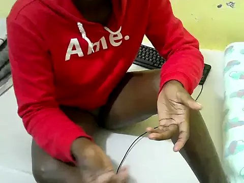 Quincy_joyy on StripChat