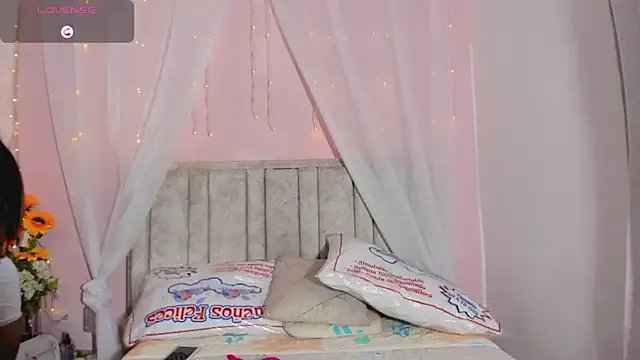 Rachellcooperrr on StripChat