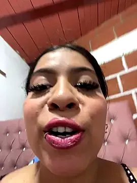 Rachellcooperrr on StripChat