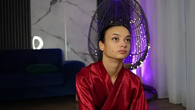 RachelRavee on StripChat