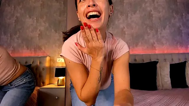 Rai_Raisa on StripChat