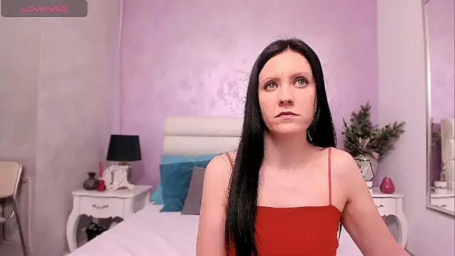 Raven_RoseX —  Naked twerk! 