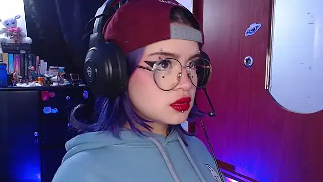 Raventh_ on StripChat